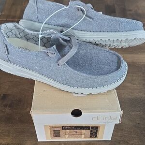 Hey Dude Size 8 Sparkling Gray Slip-On Loafers